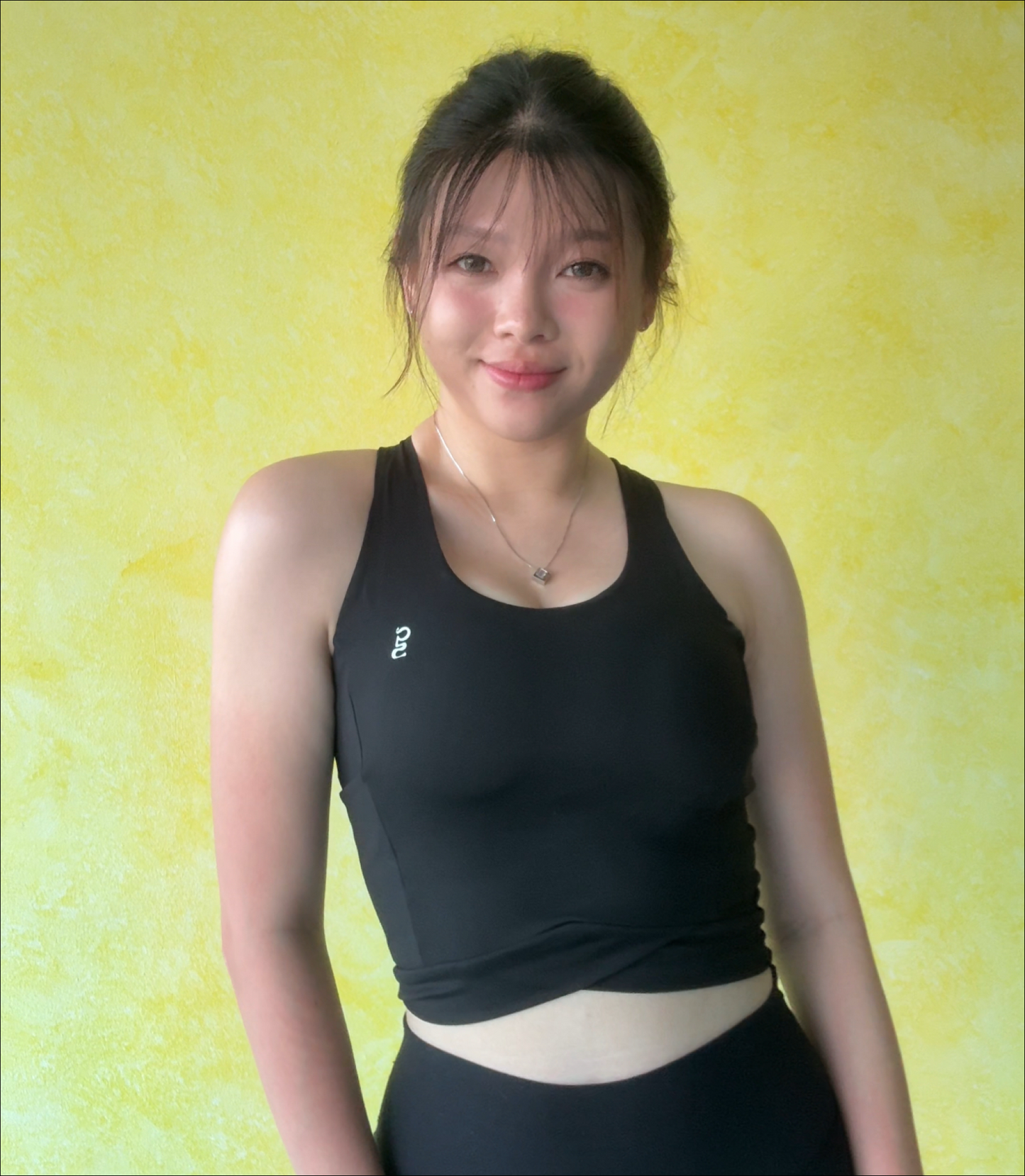 Veiled Sculpt® Tank with Hidden Pockets – Black Forest